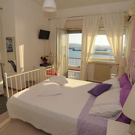 B&B Mare Di Augusta La Finestra Sul Porto Exteriör bild