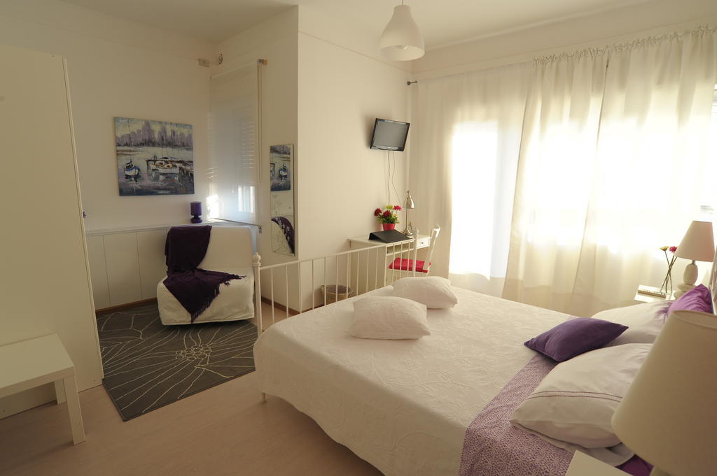 B&B Mare Di Augusta La Finestra Sul Porto Exteriör bild