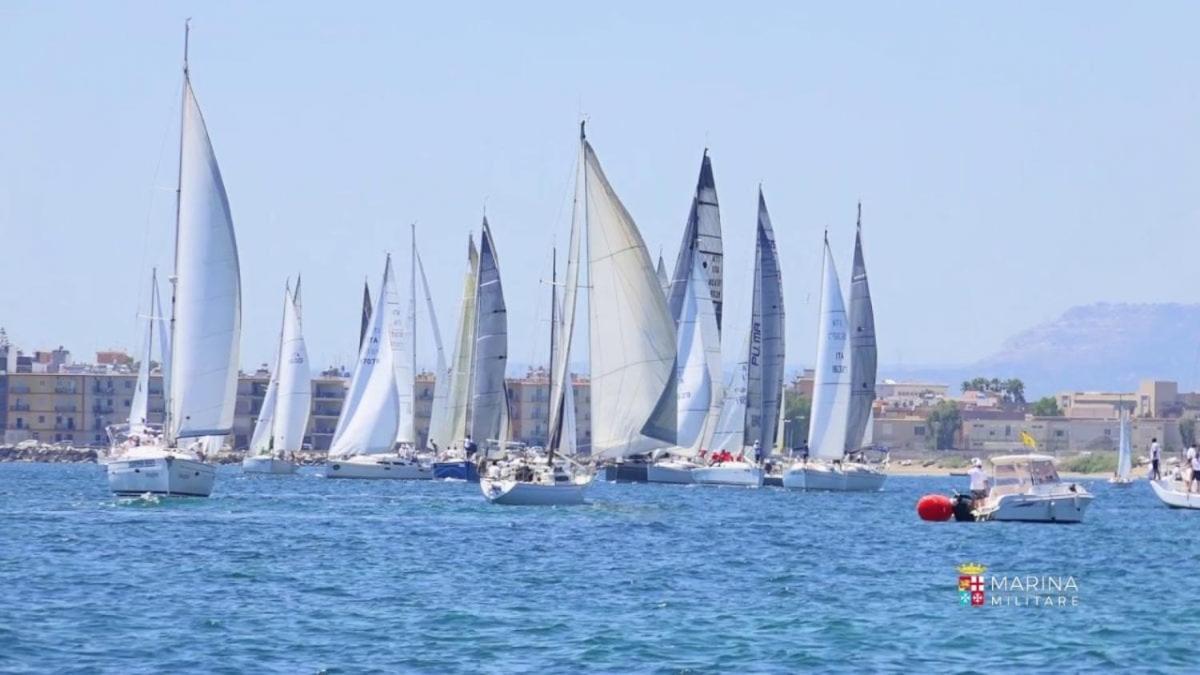 B&B Mare Di Augusta La Finestra Sul Porto Exteriör bild