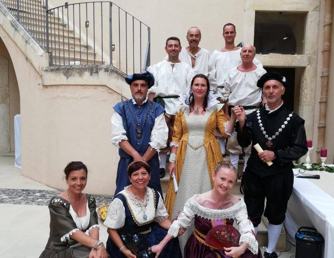 B&B Mare Di Augusta La Finestra Sul Porto Exteriör bild